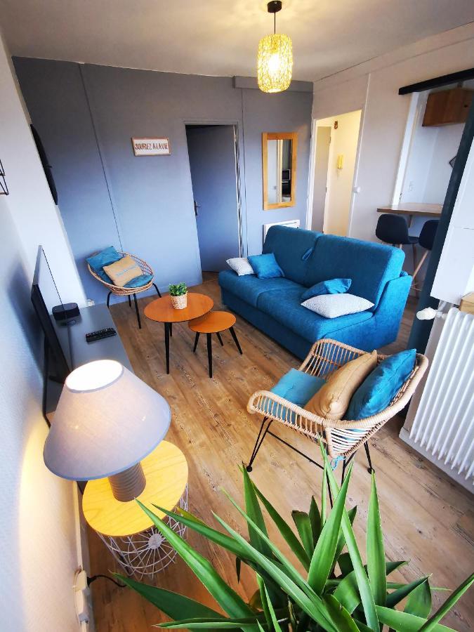 Le Smile Apartment Calais Bagian luar foto